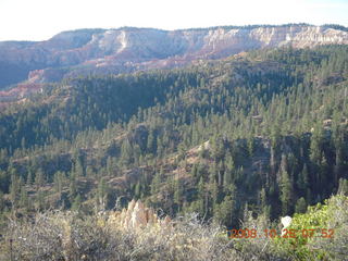 54 6ns. Bryce Canyon - rim trail from fairyland to sunrise