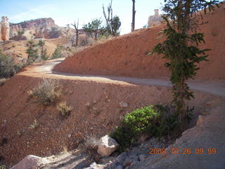 182 6ns. Bryce Canyon - Fairyland trail