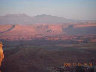 331 6pq. Canyonlands Grandview at sunset