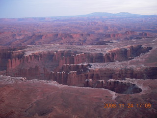 381 6pq. Canyonlands Grandview at sunset