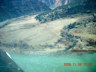 flying with LaVar - aerial - Utah backcountryside - Green River - Desolation Canyon