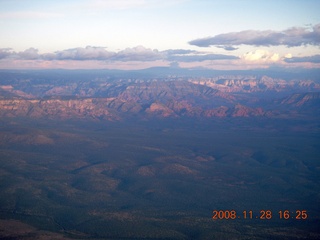 1121 6pu. aerial clouds south of Grand Canyon
