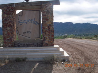 Superior Airport (E81) run - horses and riders