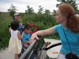 432 6wm. Pennypack Park by the Delaware River - Cecelia, Gaby, Betsy