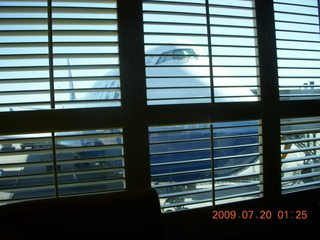 4 6xl. China eclipse - 747 through blinds