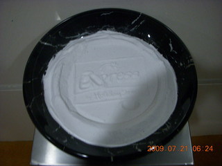 28 6xm. China eclipse - Shanghai hotel ashtray