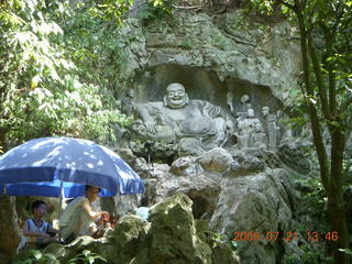 China eclipse - West Lake - Lingyin Buddhist sculptures and temples