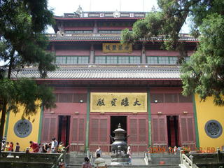 China eclipse - West Lake - Lingyin Buddhist sculptures and temples