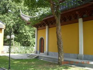 China eclipse - West Lake - Lingyin Buddhist sculptures and temples