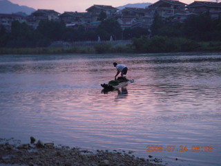 16 6xq. China eclipse - Guilin run