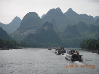 181 6xq. China eclipse - Li River  boat tour