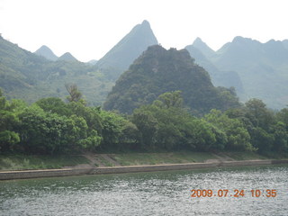 185 6xq. China eclipse - Li River  boat tour