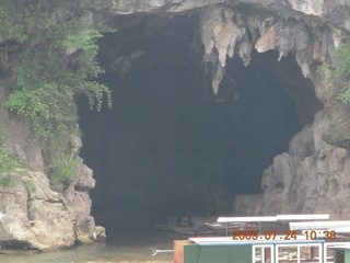 China eclipse - Li River  boat tour - Crown Cave