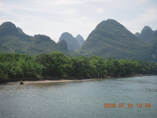 241 6xq. China eclipse - Li River  boat tour