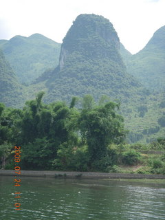 253 6xq. China eclipse - Li River  boat tour