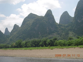 285 6xq. China eclipse - Li River  boat tour