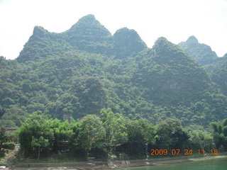 304 6xq. China eclipse - Li River  boat tour