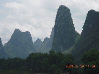 330 6xq. China eclipse - Li River  boat tour