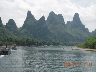 343 6xq. China eclipse - Li River  boat tour