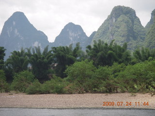 356 6xq. China eclipse - Li River  boat tour