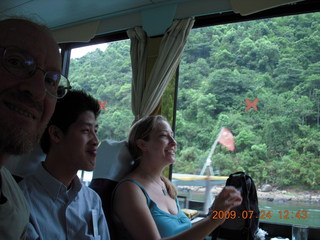 423 6xq. China eclipse - Li River  boat tour