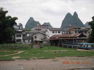 460 6xq. China eclipse - Li River  boat tour - Yangshuo