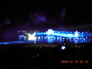 511 6xq. China eclipse - Yangshuo - Impression night show