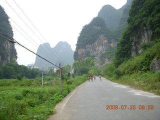 84 6xr. China eclipse - Yangshuo bicycle ride