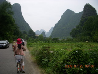 China eclipse - Yangshuo bicycle ride - tandem bikes