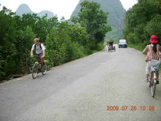 203 6xr. China eclipse - Yangshuo bicycle ride