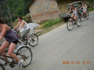 205 6xr. China eclipse - Yangshuo bicycle ride