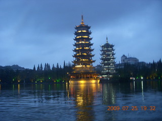 China eclipse - Guilin evening boat tour - sun and moon pagodas