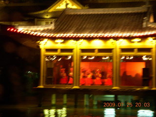 305 6xr. China eclipse - Guilin evening boat tour - side show