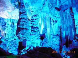 95 6xs. China eclipse - Guilin - Reed Flute Cave (really low light, extensive motion stabilization)