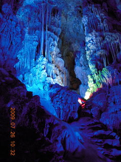 China eclipse - Guilin - Reed Flute Cave (really low light, extensive motion stabilization)