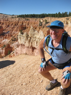 1071 702. Bryce Canyon amphitheater hike - Adam