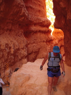 1092 702. Bryce Canyon amphitheater hike - Adam