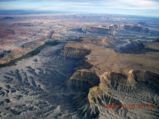 25 703. aerial - Utah