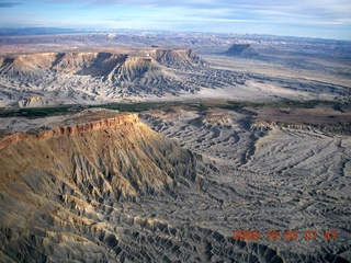 28 703. aerial - Utah