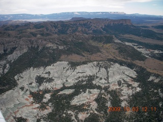 94 703. aerial - Utah