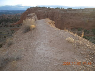 231 703. Kodachrome Basin State Park - Angel's Palace trail - narrow ledge