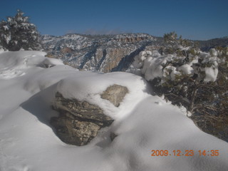 108 72p. Zion National Park - Observation Point hike