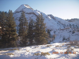 158 72q. Zion National Park - drive