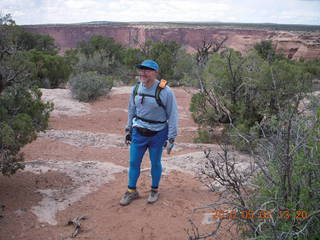 1183 772. Dead Horse Point hike - Adam