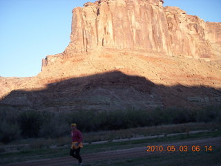 1189 773. Mineral Canyon airstrip - Adam running