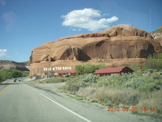 216 775. Canyonlands National Park Needles road back to Moab - Hole N'' The Rock