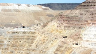 Bagdad run - Mine Area warning sign