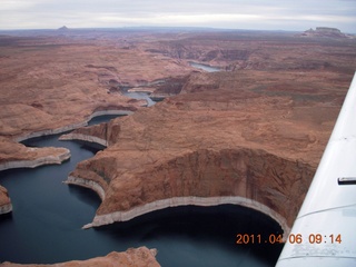 19 7j6. aerial - Lake Powell