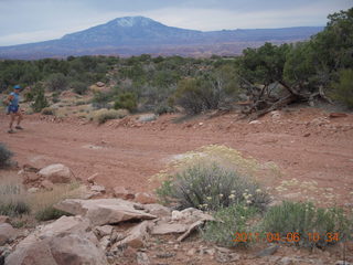 12 7j6. Nokai Dome airstrip run - Adam running (tripod)
