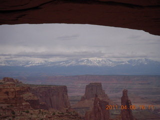 175 7j6. Canyonlands Mesa Arch view